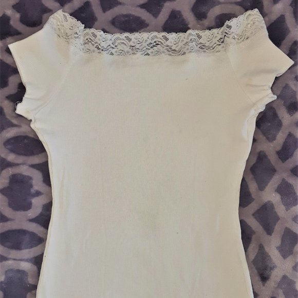 Items $10 and under 3/$20 White Bebe T-shirt with Lace Neckline - Picture 3 of 3